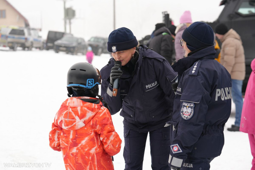 Festyn Bezpieczne Ferie w Czarnowie
