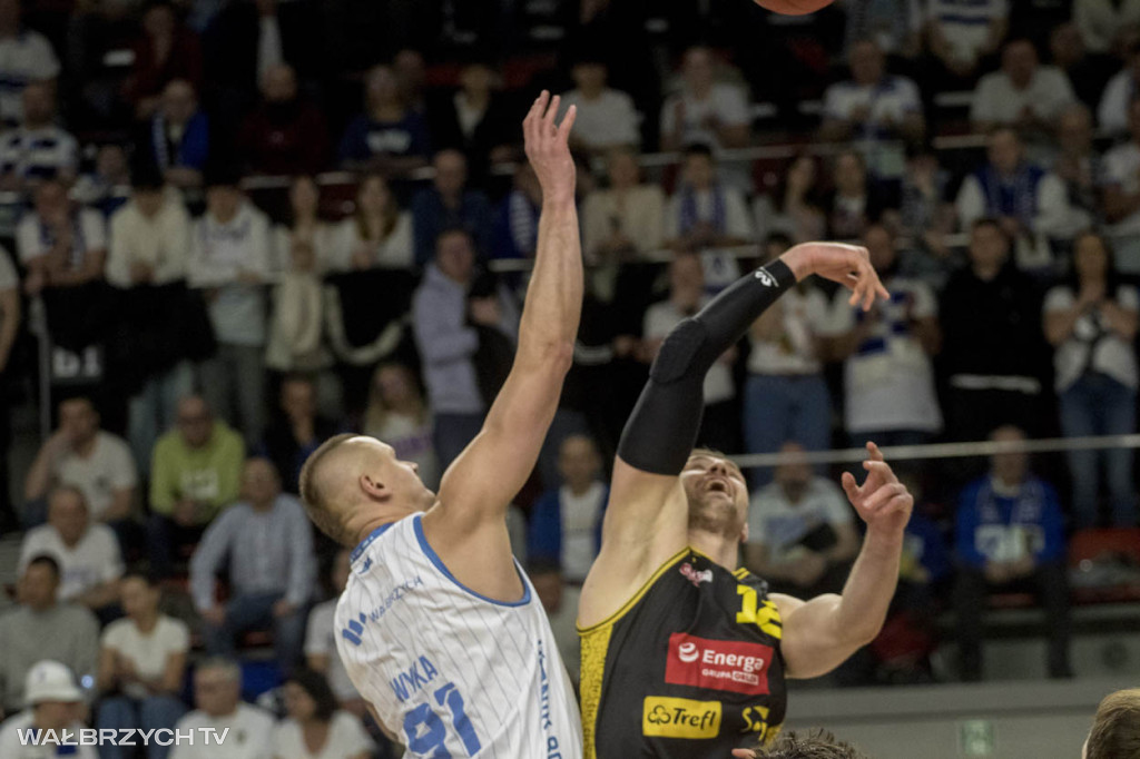 Górnik Zamek Ksiaż Vs Energia Trefl