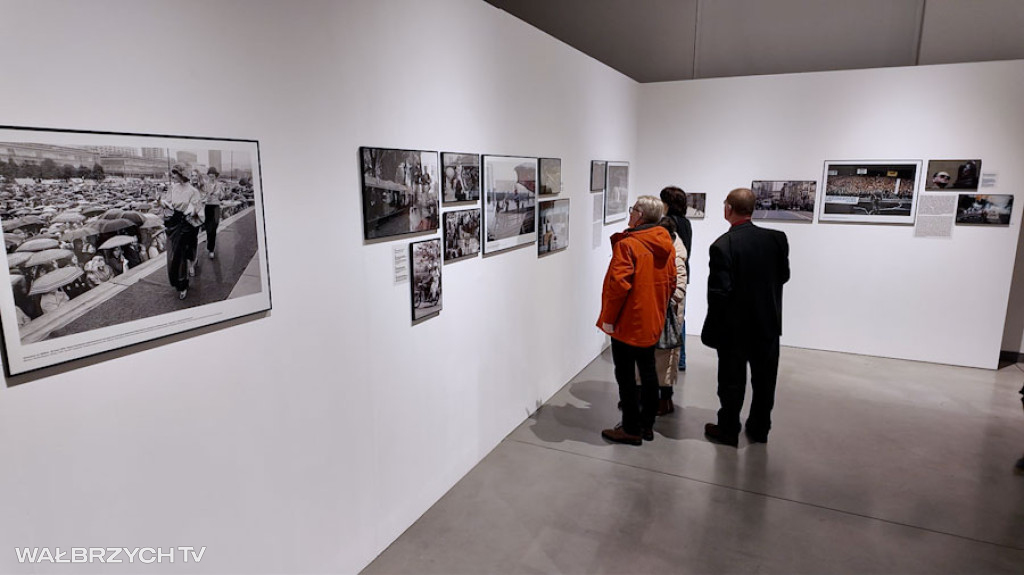 Wystawa Chrisa Niedenthala w BWA