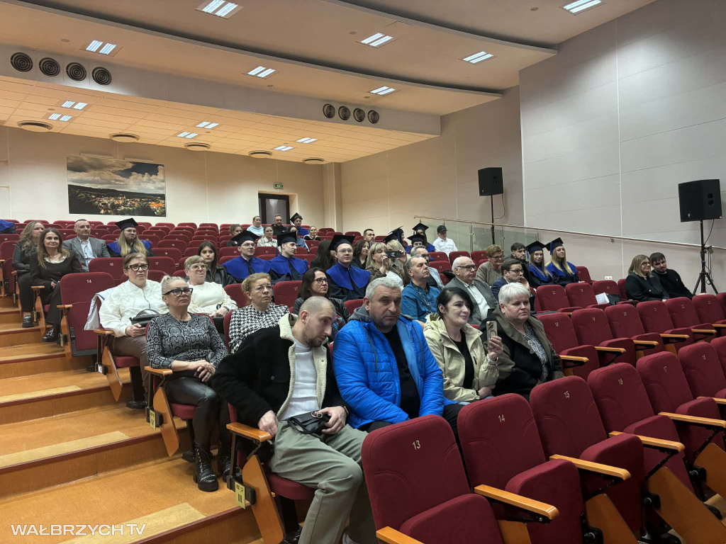 52 absolwentów ANS AS gotowych podbić rynek pracy