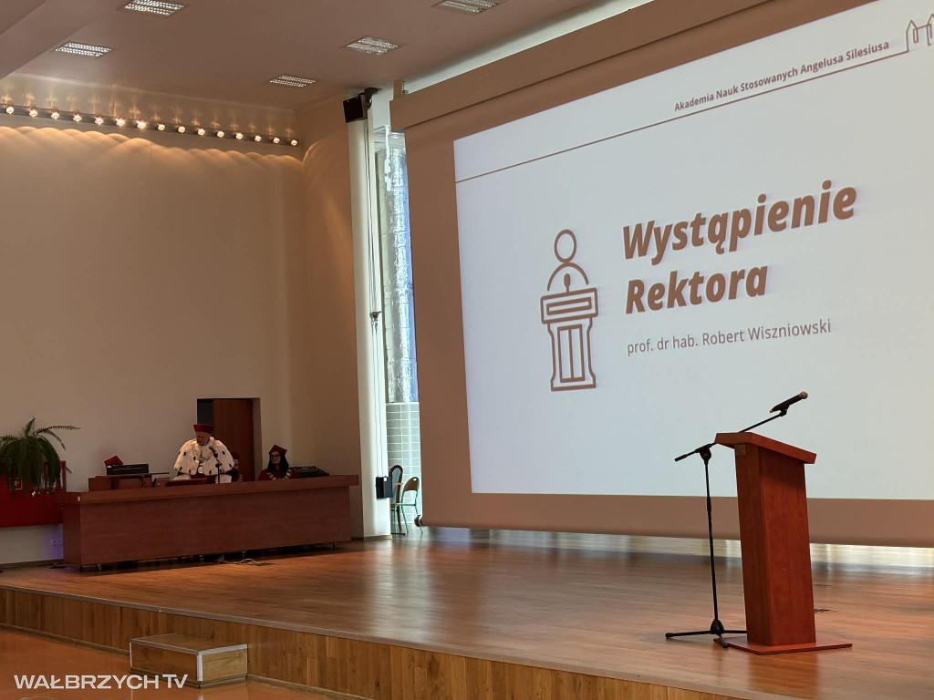 52 absolwentów ANS AS gotowych podbić rynek pracy