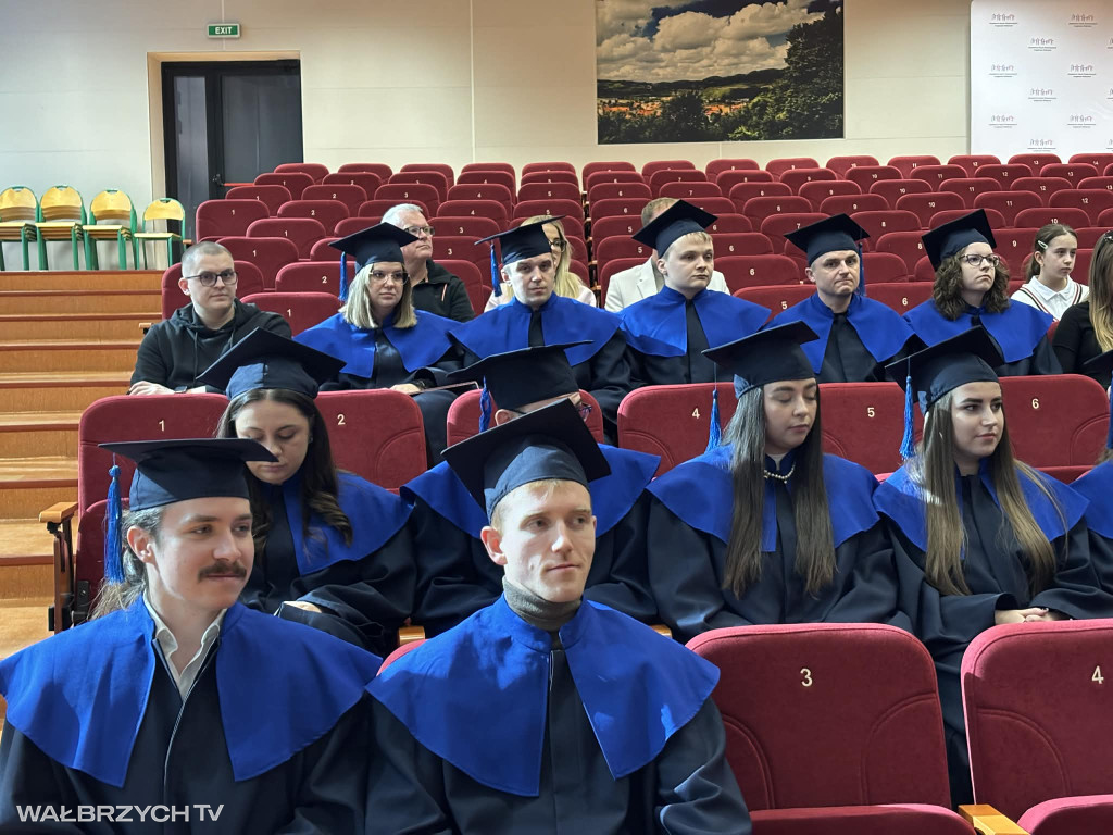 52 absolwentów ANS AS gotowych podbić rynek pracy