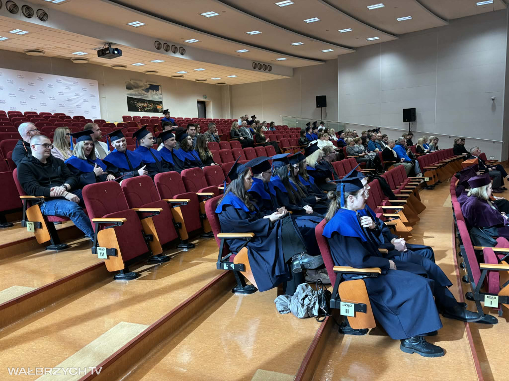 52 absolwentów ANS AS gotowych podbić rynek pracy