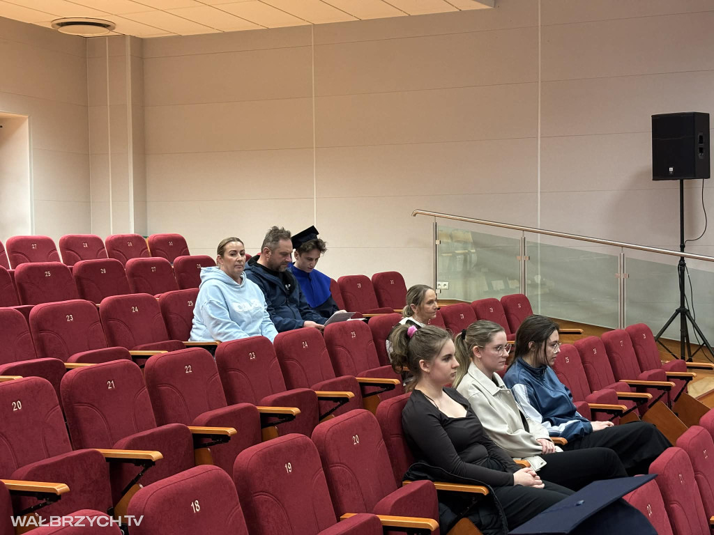 52 absolwentów ANS AS gotowych podbić rynek pracy