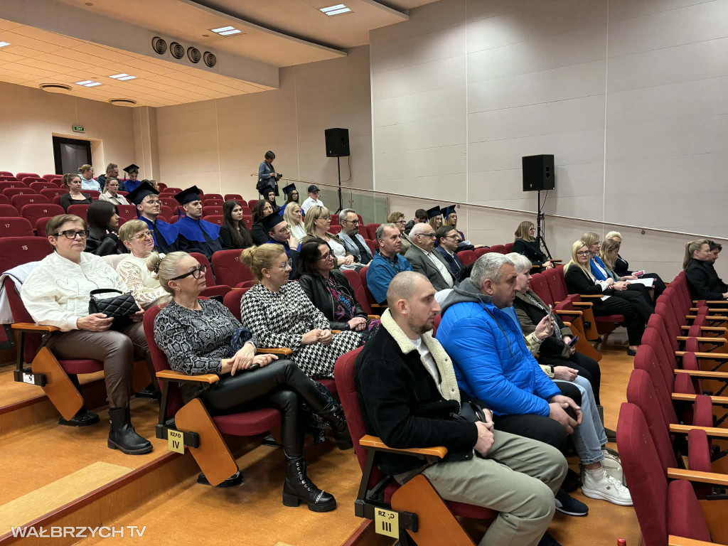 52 absolwentów ANS AS gotowych podbić rynek pracy