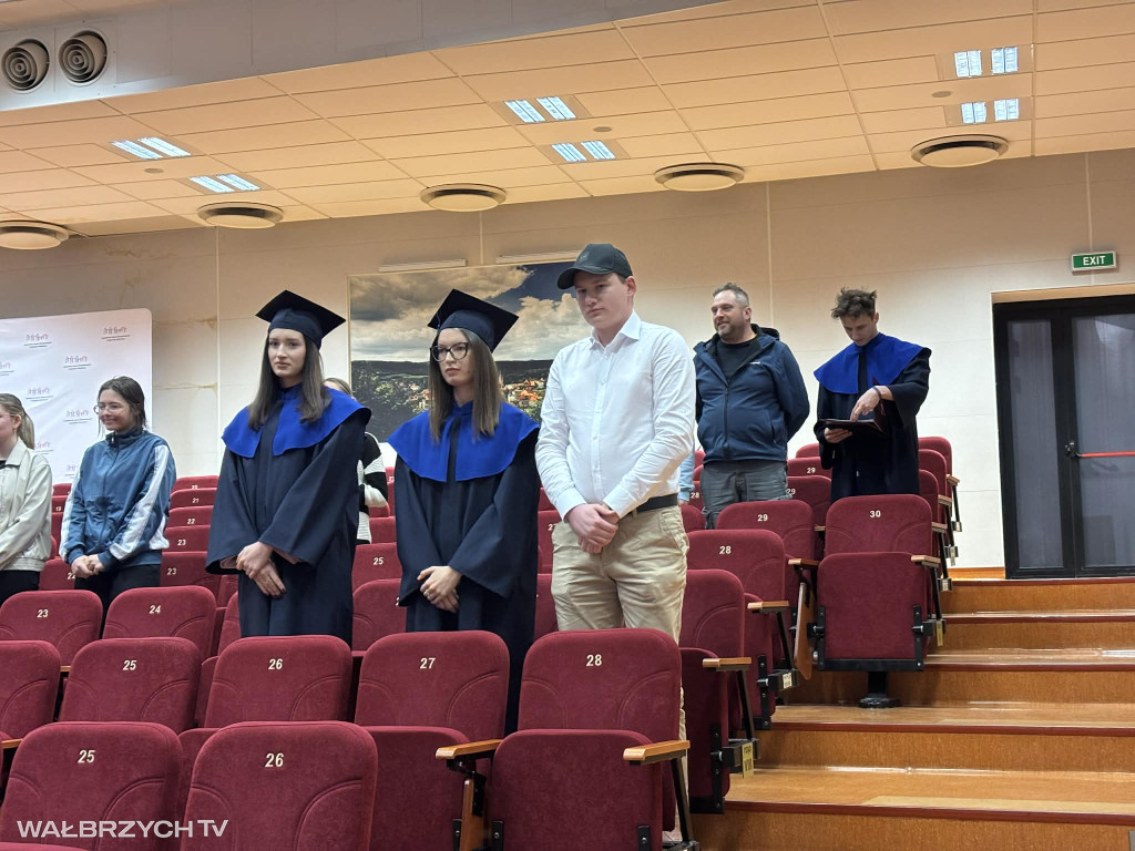 52 absolwentów ANS AS gotowych podbić rynek pracy