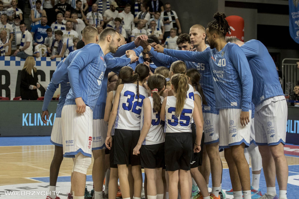 OBL: Górnik Zamek Książ - Miasto Szkła Krosno