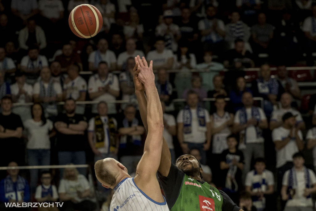 OBL: Górnik Zamek Książ - Miasto Szkła Krosno