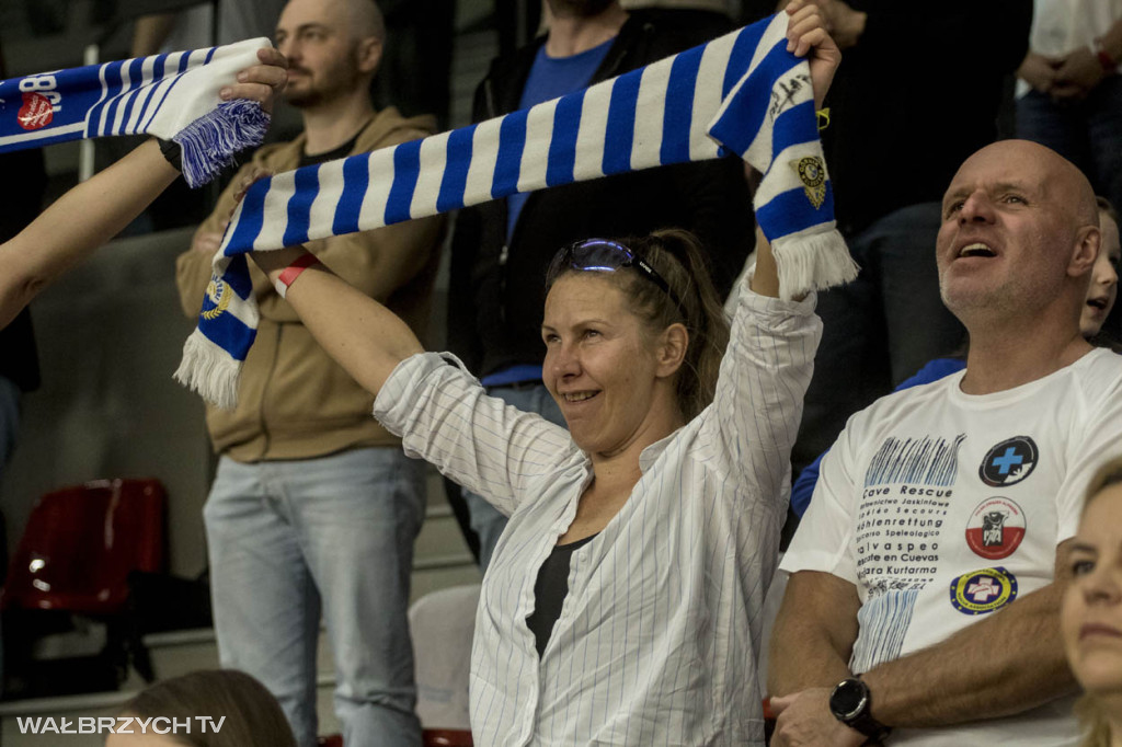 OBL: Górnik Zamek Książ - Miasto Szkła Krosno