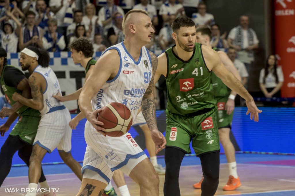 OBL: Górnik Zamek Książ - Miasto Szkła Krosno