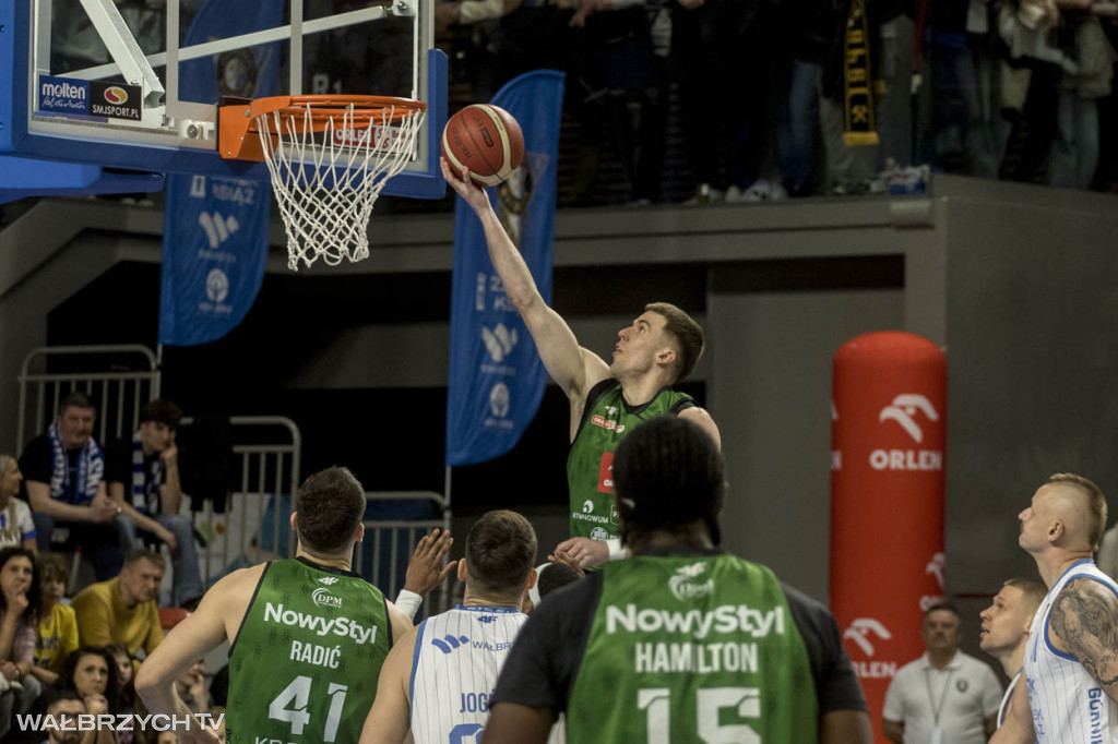 OBL: Górnik Zamek Książ - Miasto Szkła Krosno