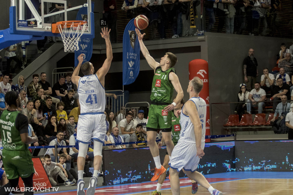 OBL: Górnik Zamek Książ - Miasto Szkła Krosno