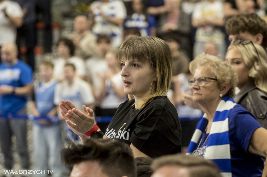 OBL: Górnik Zamek Książ - Miasto Szkła Krosno