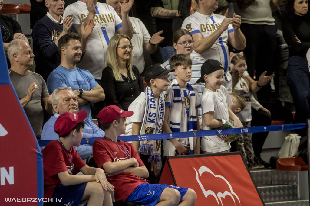 OBL: Górnik Zamek Książ - Miasto Szkła Krosno