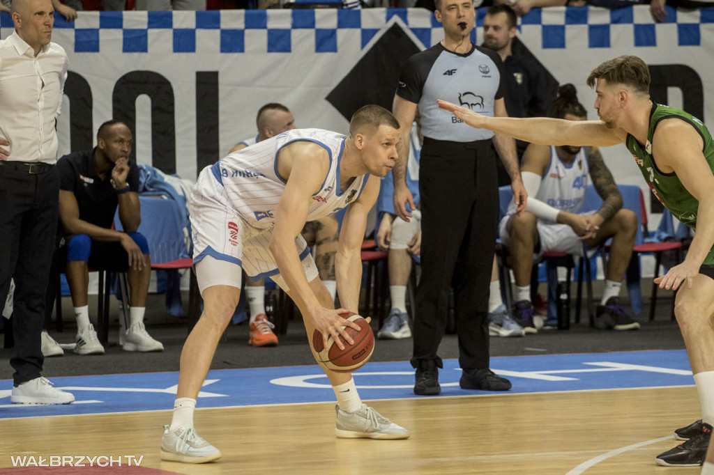 OBL: Górnik Zamek Książ - Miasto Szkła Krosno