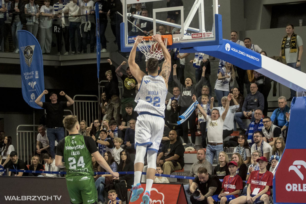 OBL: Górnik Zamek Książ - Miasto Szkła Krosno