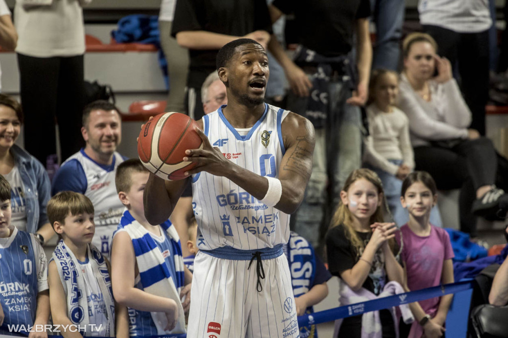 OBL: Górnik Zamek Książ - Miasto Szkła Krosno