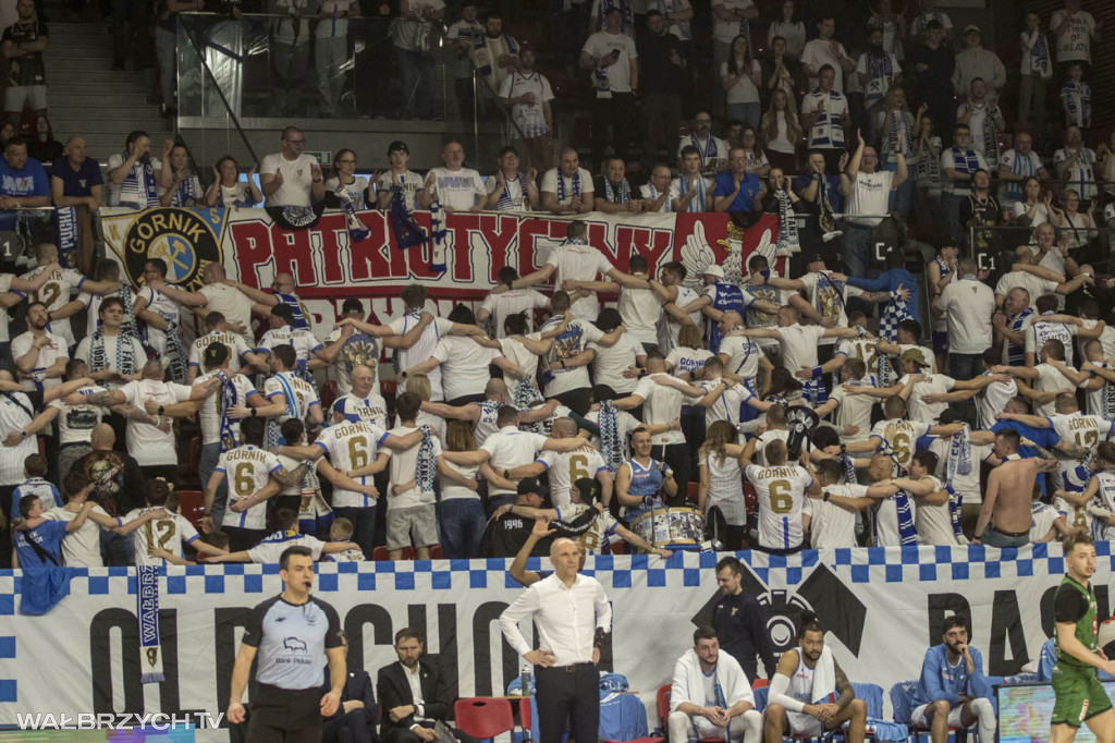 OBL: Górnik Zamek Książ - Miasto Szkła Krosno