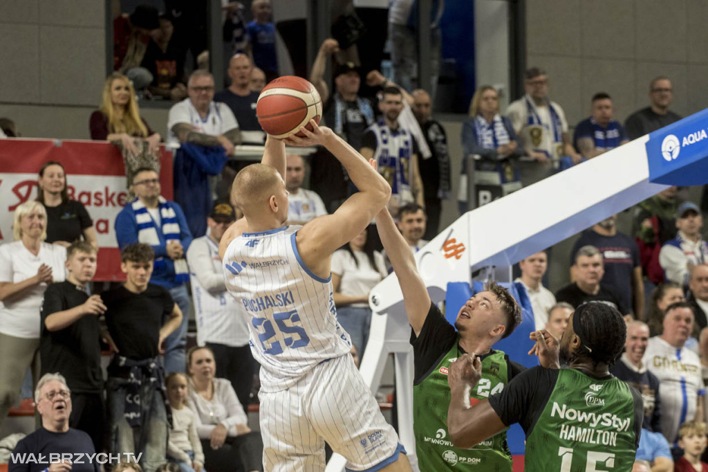 OBL: Górnik Zamek Książ - Miasto Szkła Krosno