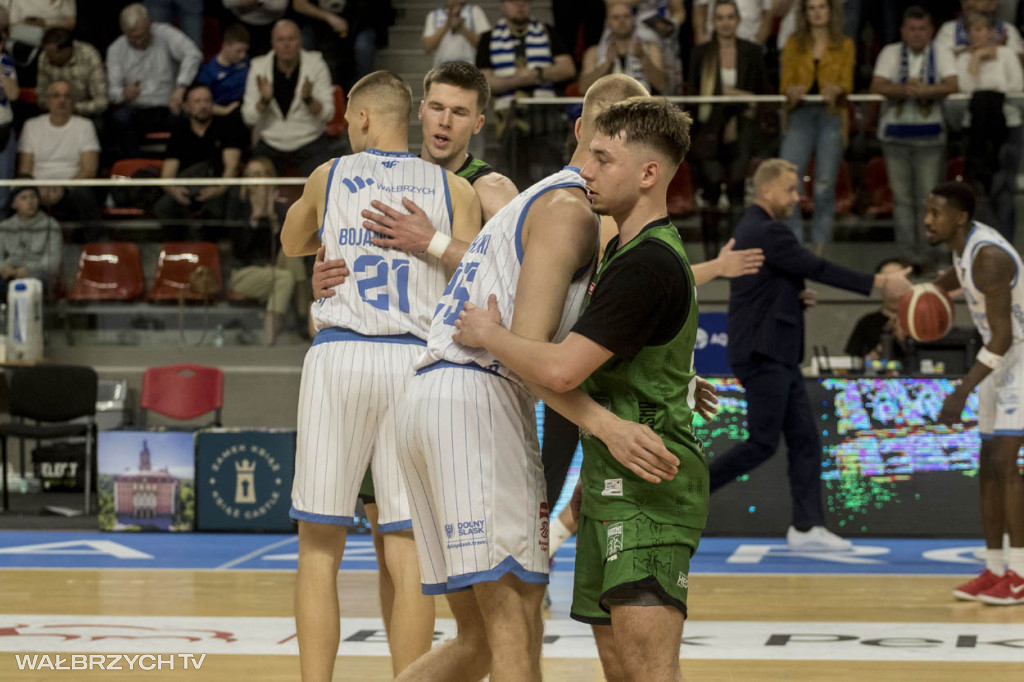 OBL: Górnik Zamek Książ - Miasto Szkła Krosno