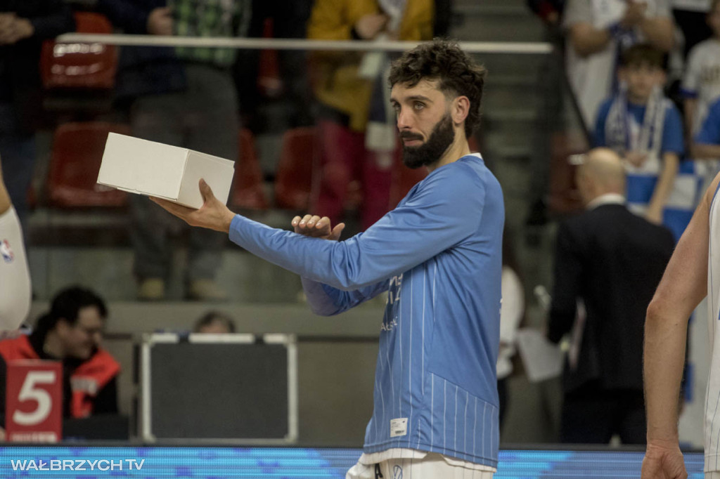 OBL: Górnik Zamek Książ - Miasto Szkła Krosno