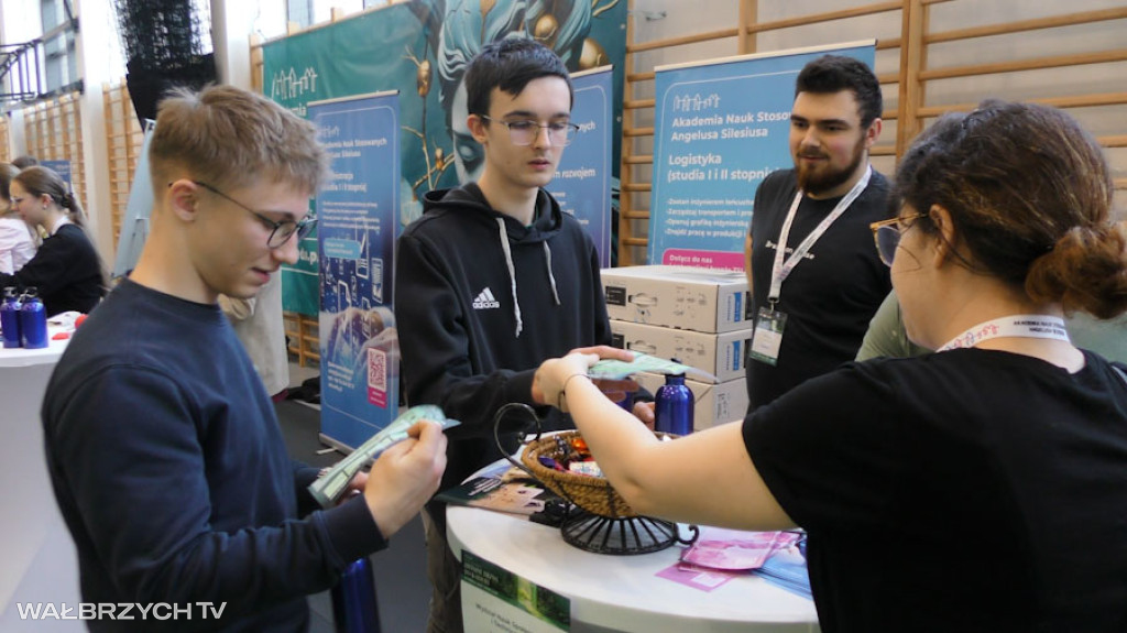 Targi Pracy i Kariery - Dzień Otwarty w ANS AS