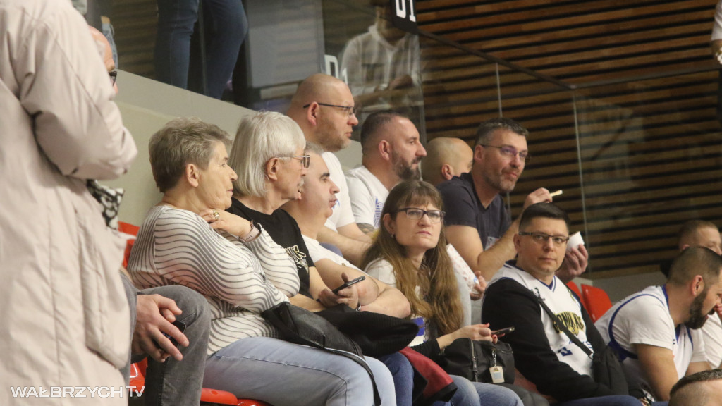 Górnik wygrywa z Arką