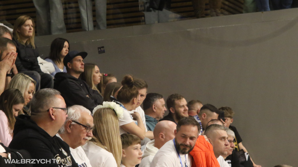 Górnik wygrywa z Arką