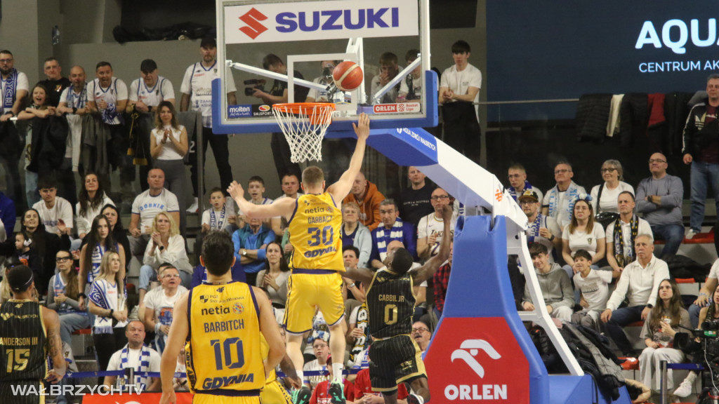 Górnik wygrywa z Arką