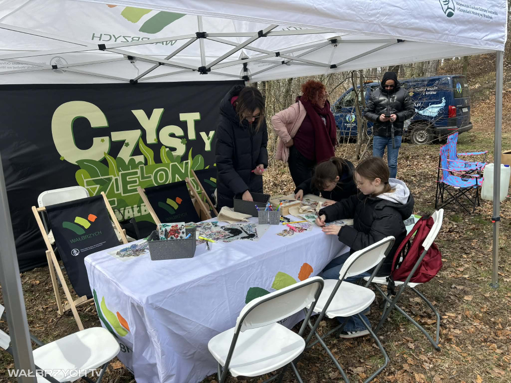 Wałbrzyszanie sprzątali i uczyli się ekologii