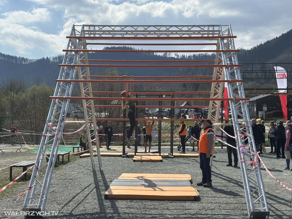 Ekstremalny Bieg Arm Race: Pierwszy dzień za nami