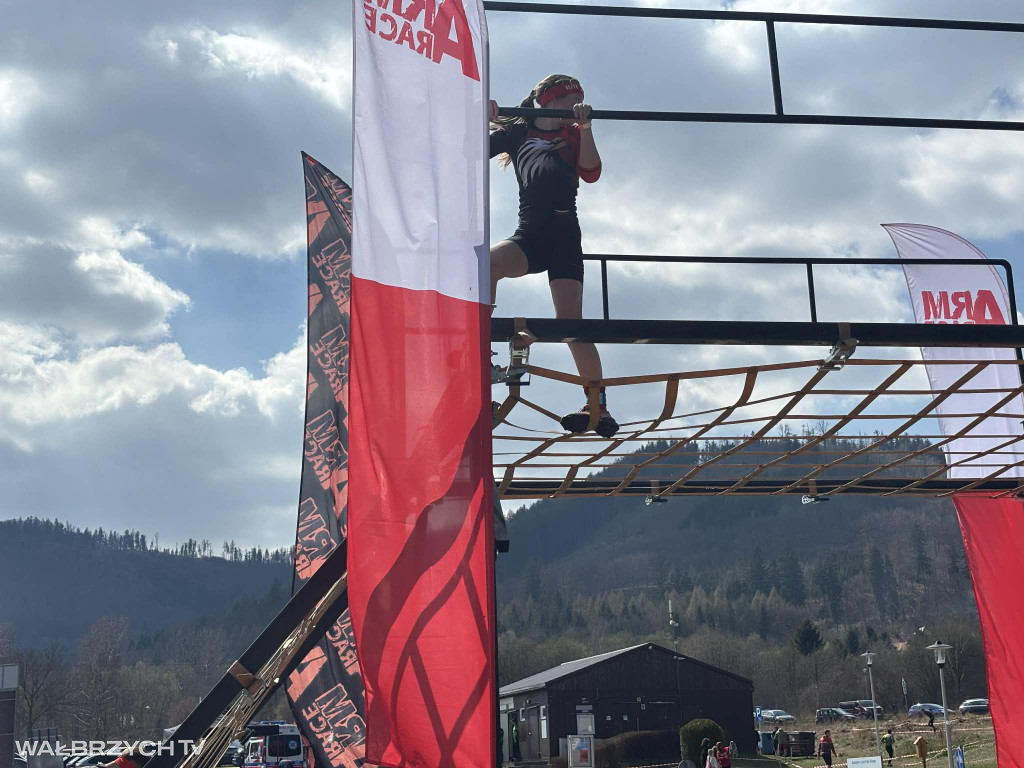 Ekstremalny Bieg Arm Race: Pierwszy dzień za nami