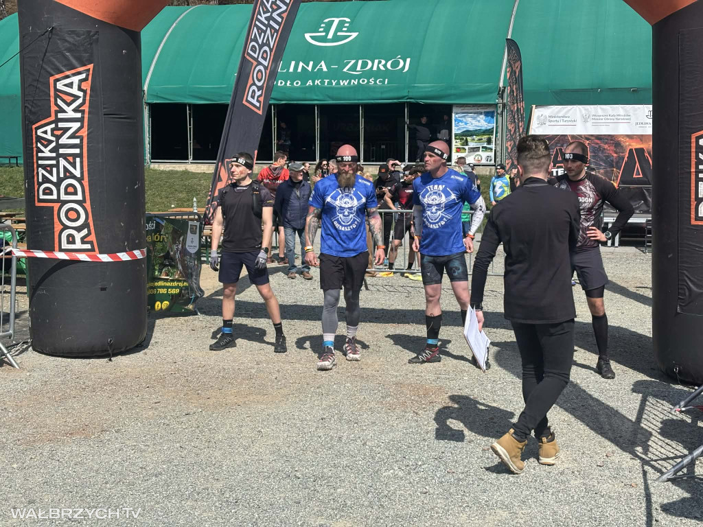 Ekstremalny Bieg Arm Race: Pierwszy dzień za nami