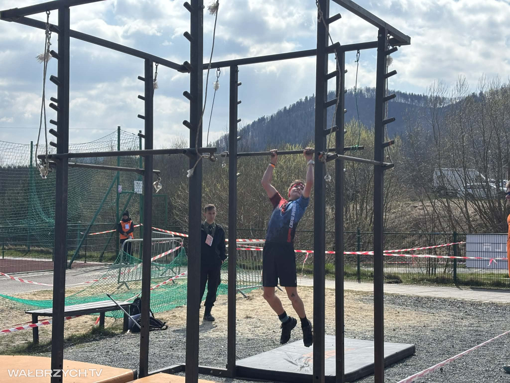 Ekstremalny Bieg Arm Race: Pierwszy dzień za nami