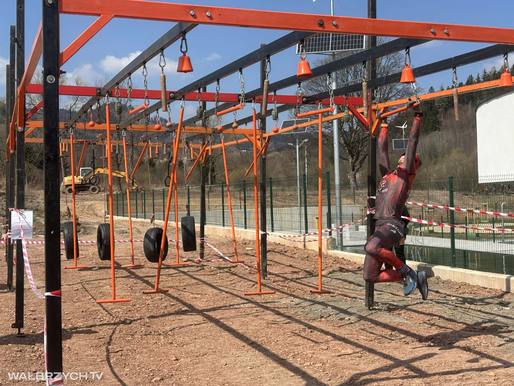 Ekstremalny Bieg Arm Race: Pierwszy dzień za nami