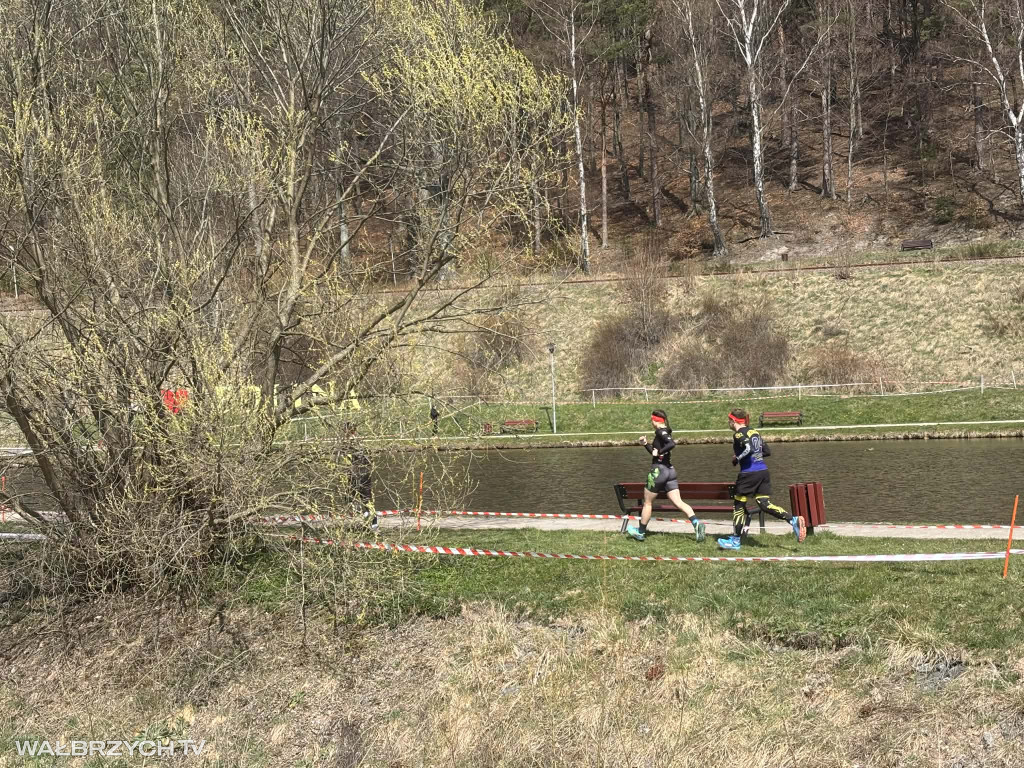 Ekstremalny Bieg Arm Race: Pierwszy dzień za nami