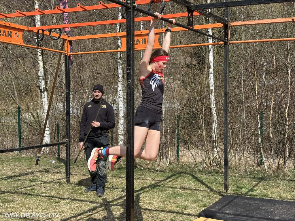 Ekstremalny Bieg Arm Race: Pierwszy dzień za nami