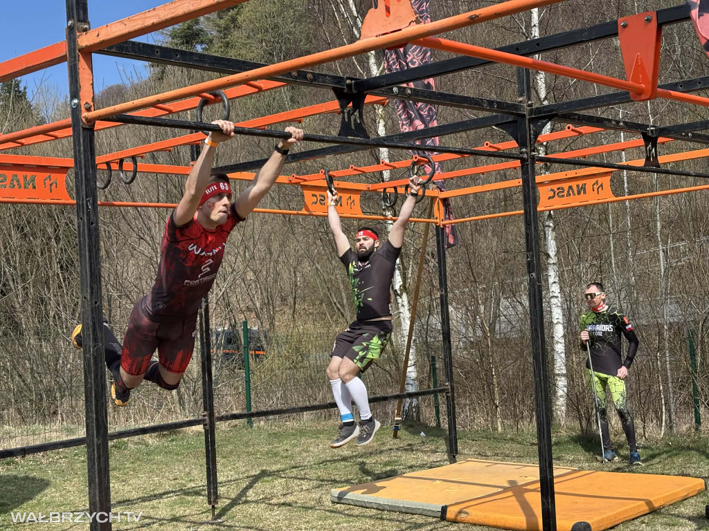 Ekstremalny Bieg Arm Race: Pierwszy dzień za nami