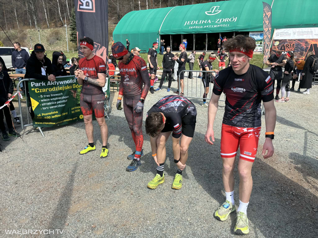 Ekstremalny Bieg Arm Race: Pierwszy dzień za nami