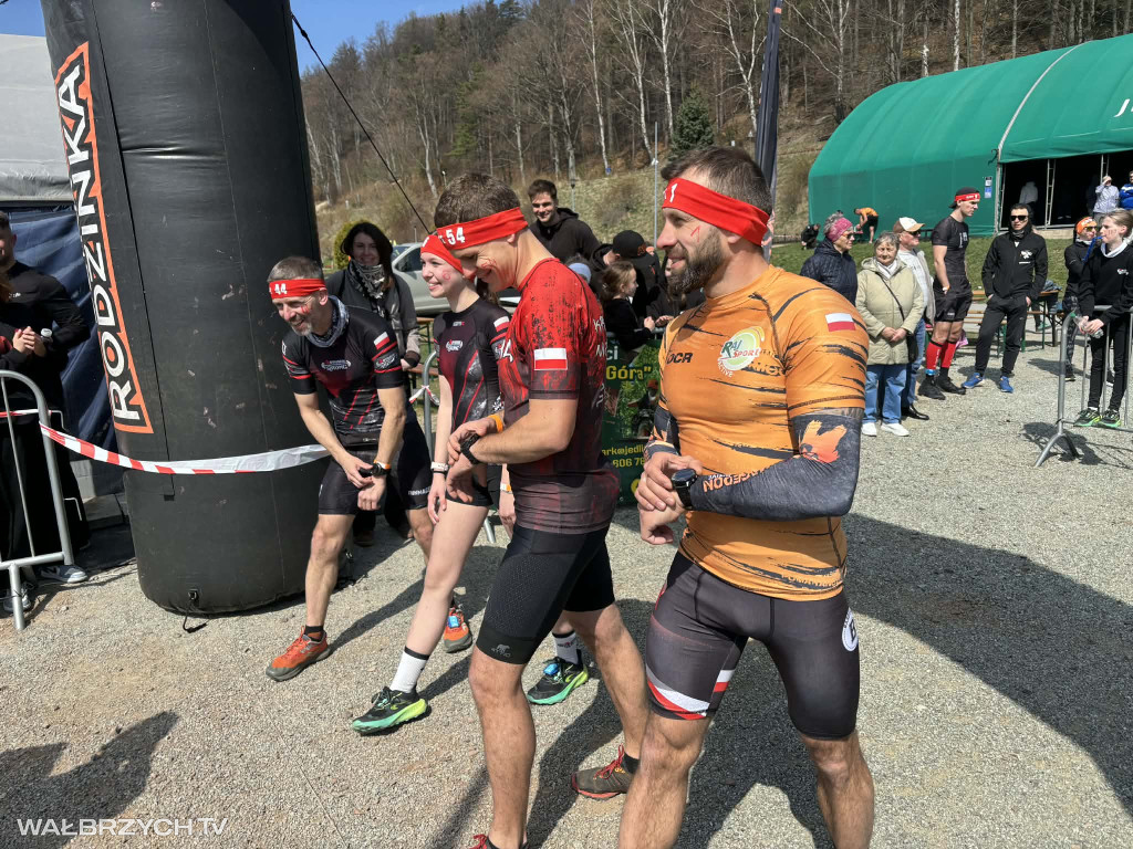 Ekstremalny Bieg Arm Race: Pierwszy dzień za nami