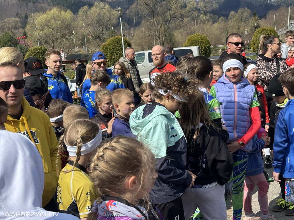 Ekstremalny Bieg Arm Race: Pierwszy dzień za nami