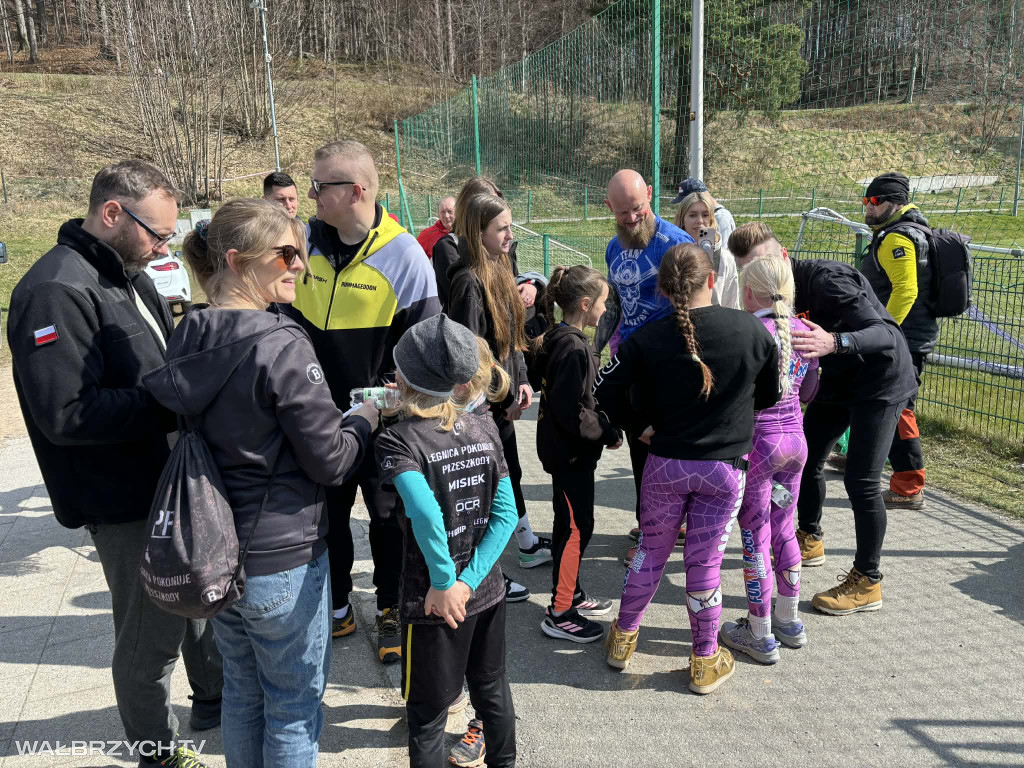 Ekstremalny Bieg Arm Race: Pierwszy dzień za nami