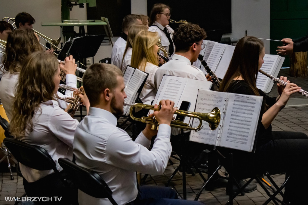 Orkiestra Dęta zagrała w Starej Kopalni