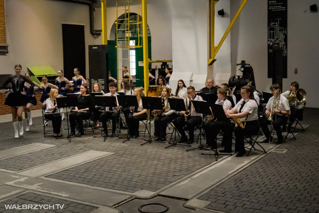 Orkiestra Dęta zagrała w Starej Kopalni