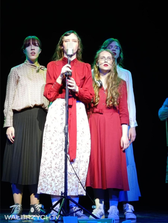 I LO: młodzi nie pytają o przyszłość tylko ją grają