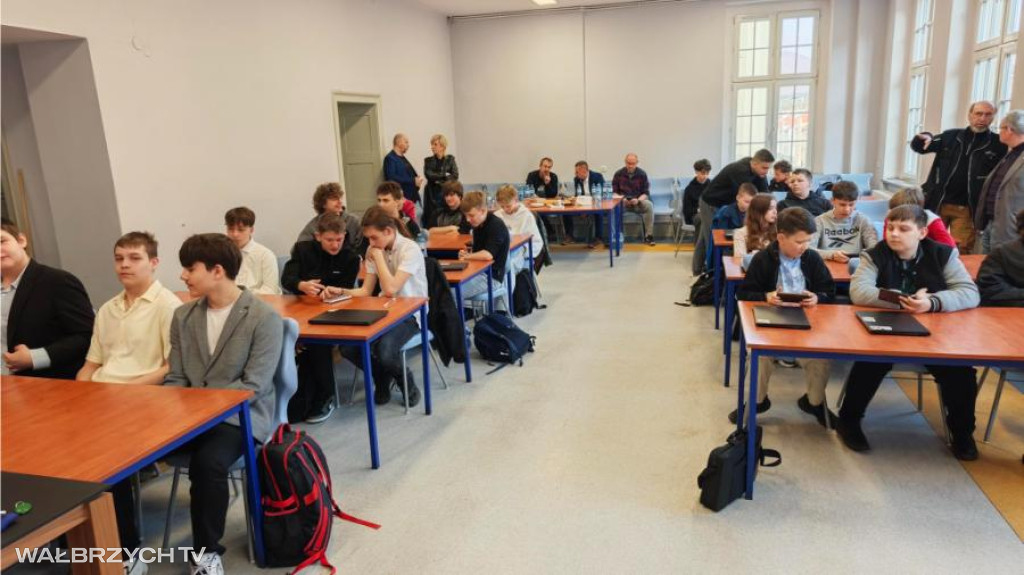 Młodzież z Wałbrzycha nie czeka aż świat ich dogoni