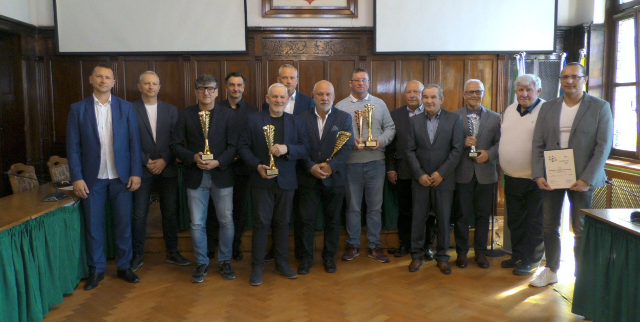 Najlepsze szkoły jazdy i instruktorzy w 2024 roku