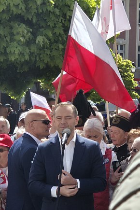 Karol Nawrocki - konferencja bez odpowiedzi-336
