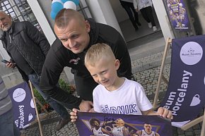 Koszykarze spotkali się z fanami w Śródmieściu-387