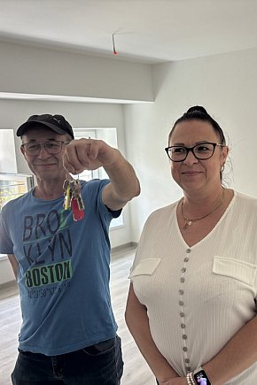 Odebrali klucze do mieszkań przy ul. Młynarskiej-422